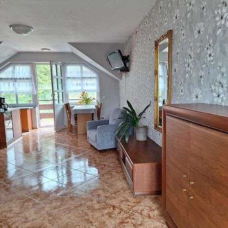 Apartamenty Dom Nad Jeziorem Gleboczek Exterior photo